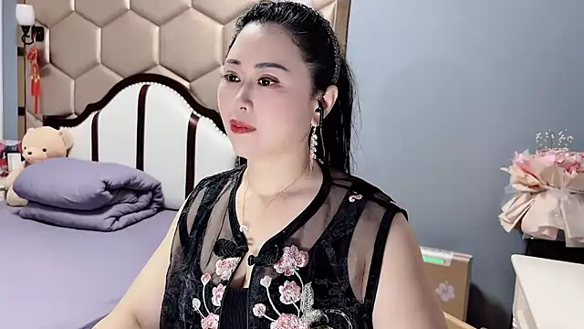yaoyao22678 online show from May 2026 01:59:03 AM