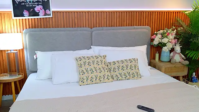 Sandy Edvards online show from March 2026 04:54:02 AM