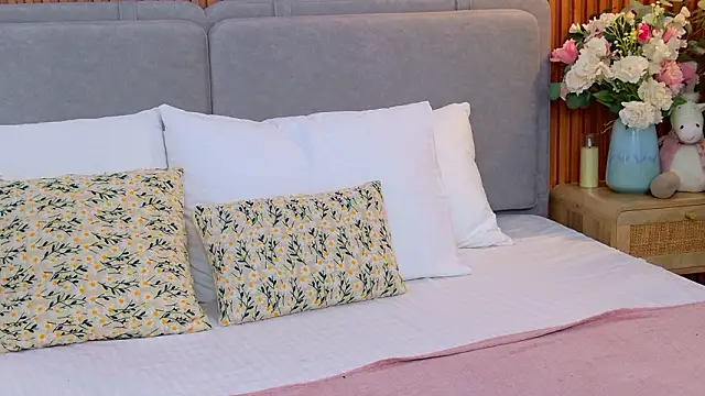 Sandy Edvards online show from March 2026 04:56:01 AM