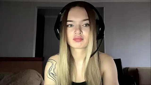 Snapshot of MargBialke chatting on November 2025 10:53:02 AM MargBialke online show from November 2025 10:53:02 AM