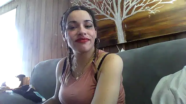 Snapshot of Adrianapassion chatting on October 2025 04:59:02 PM Adrianapassion online show from October 2025 04:59:02 PM