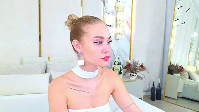 Rose Masson online show from November 2025 05:44:01 AM