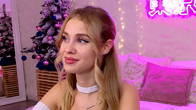 Rose Masson online show from November 2025 05:18:02 AM