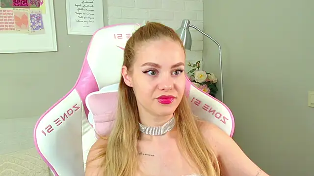 Rose Masson online show from November 2025 05:29:02 AM