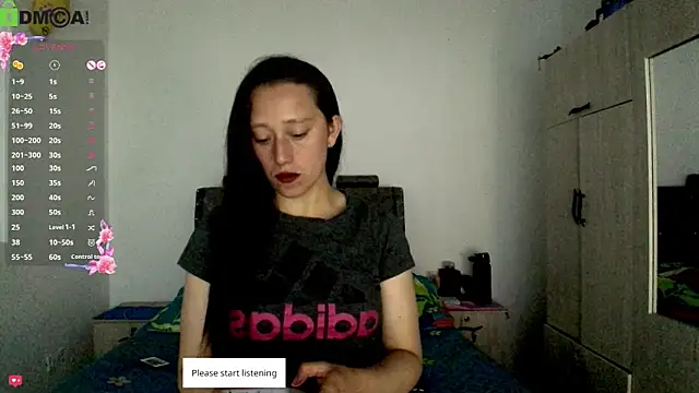 Snapshot of Sunshine_e chatting on October 2025 08:41:02 PM Sunshine e online show from October 2025 08:41:02 PM