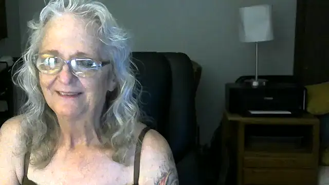 JoleneDelacroix online show from November 2025 03:05:02 PM