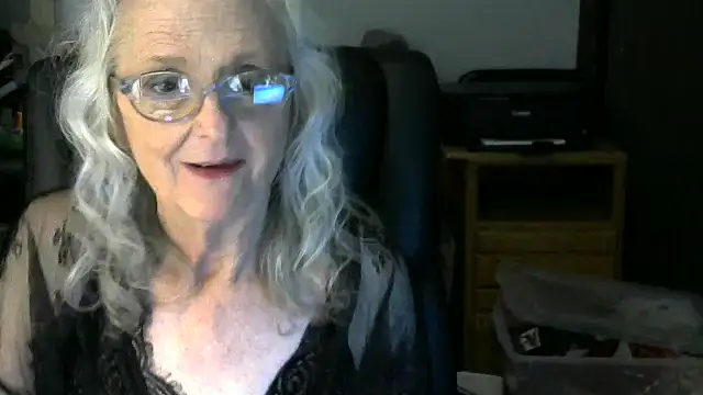 JoleneDelacroix online show from November 2025 02:12:01 AM