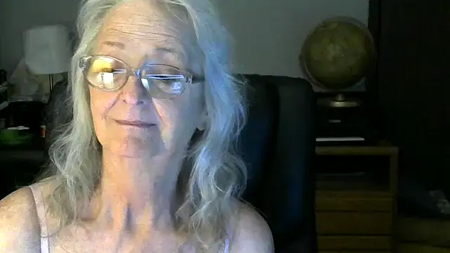 JoleneDelacroix online show from November 2025 04:22:01 AM