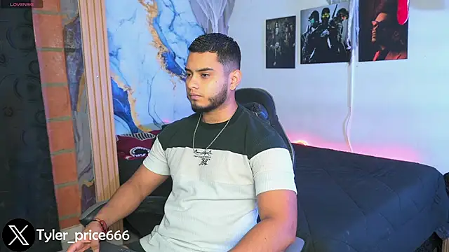 Tiler wolker online show from November 2025 10:03:02 PM