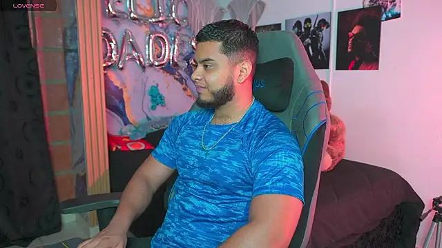 Tiler wolker online show from March 2026 01:06:01 AM