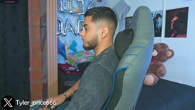 Tiler wolker online show from January 2026 02:18:02 AM