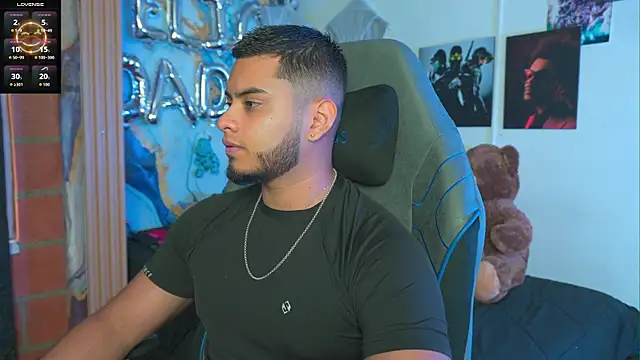 Tiler wolker online show from February 2026 10:17:01 PM