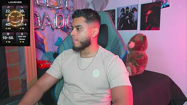 Tiler wolker online show from April 2026 12:15:01 AM