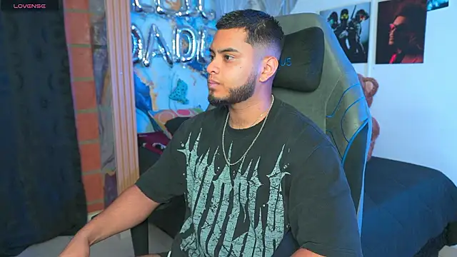 Tiler wolker online show from March 2026 02:19:01 AM