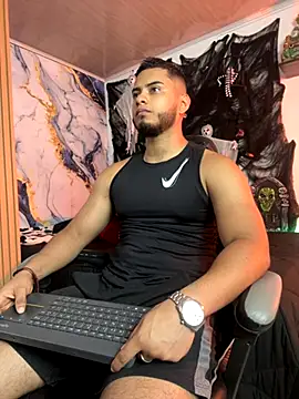 Tiler wolker online show from October 2025 07:46:01 PM