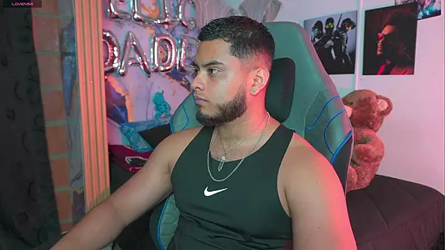 Tiler wolker online show from March 2026 12:22:02 AM