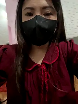 Snapshot of hoahonggai-10 chatting on October 2025 01:34:01 PM hoahonggai-10 online show from October 2025 01:34:01 PM