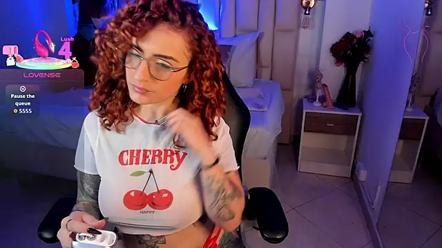 catalehia moonlightt online show from April 2026 01:07:01 PM