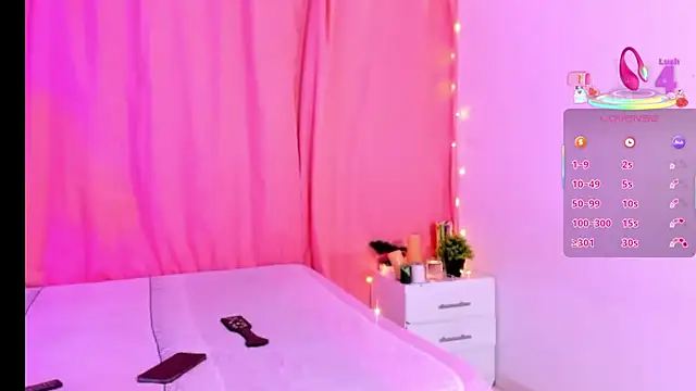 Snapshot of nahomi28_ chatting on November 2025 06:19:01 PM nahomi28 online show from November 2025 06:19:01 PM