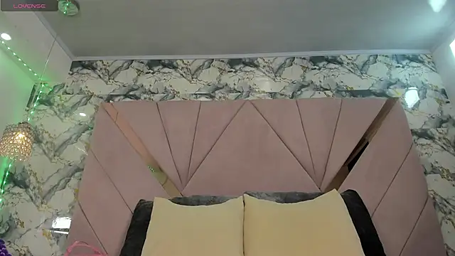 naomy sexy  online show from February 2026 10:10:02 PM