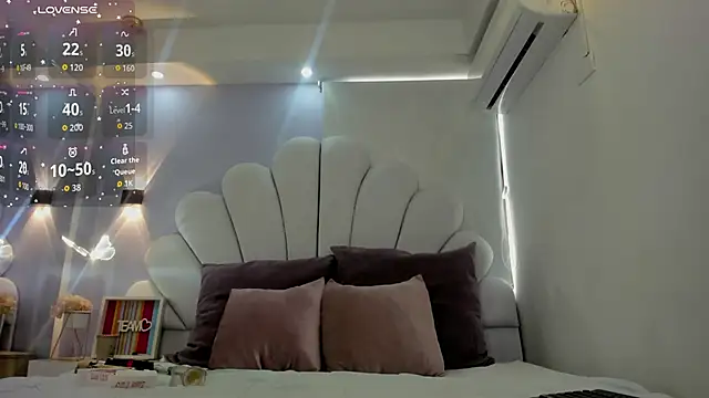 naomy sexy  online show from January 2026 08:07:01 PM