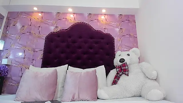 naomy sexy  online show from November 2025 11:43:01 AM