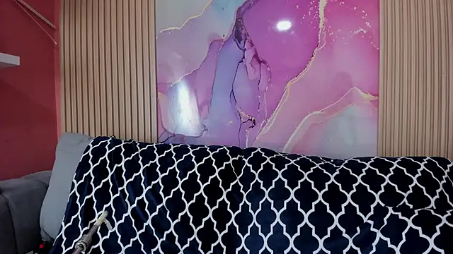 NhoanBrunette online show from November 2025 11:47:01 AM