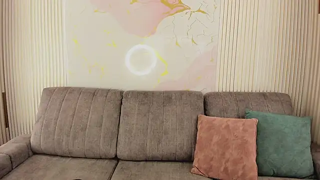 NhoanBrunette online show from February 2026 01:08:01 PM