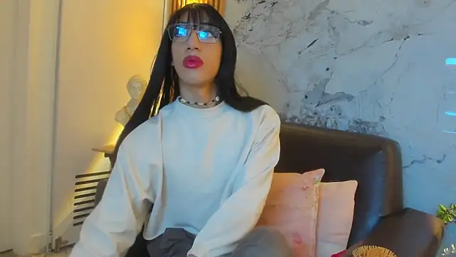 Nayla Monroee online show from November 2025 01:59:02 PM