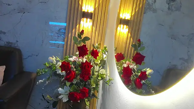 Nayla Monroee online show from November 2025 12:52:01 PM