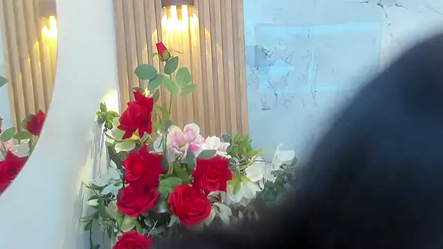 Nayla Monroee online show from November 2025 01:22:01 PM