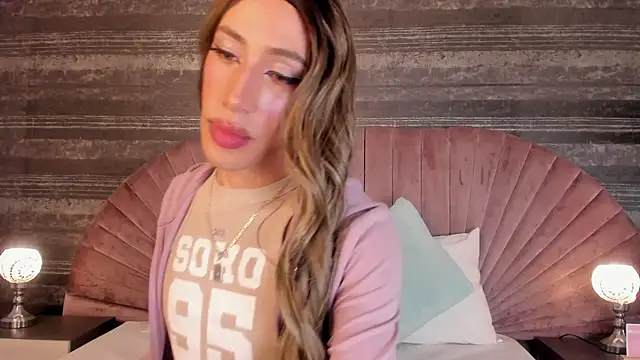 Snapshot of Nayla_Monroee chatting on July 2026 09:34:02 PM Nayla Monroee online show from July 2026 09:34:02 PM