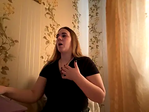 Hanna 777 online show from November 2025 10:03:02 AM