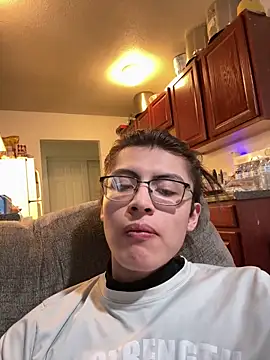 alexismar28 online show from February 2026 10:42:02 PM