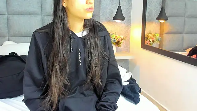 Luna Bella3 online show from November 2025 09:57:01 AM