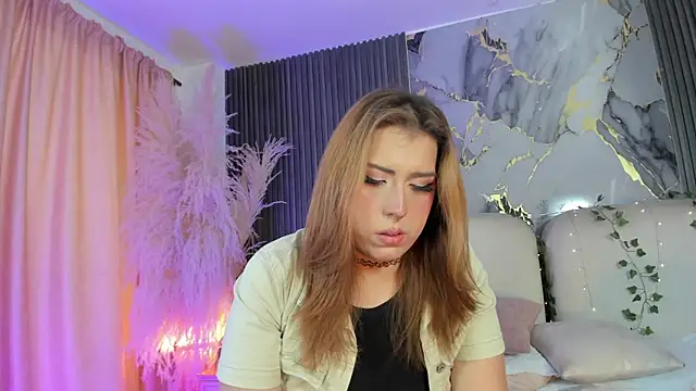 JanneBlossom  online show from April 2026 08:45:02 PM