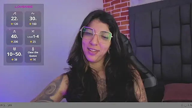 ghostwomaan online show from November 2025 01:25:02 PM