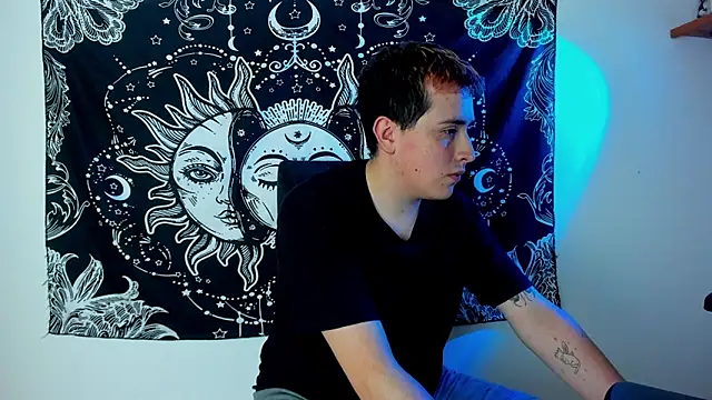 Snapshot of Sam_Rush chatting on November 2025 02:26:01 AM Sam Rush online show from November 2025 02:26:01 AM