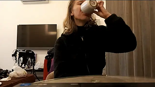 MargaretFairy online show from December 2025 04:35:02 PM