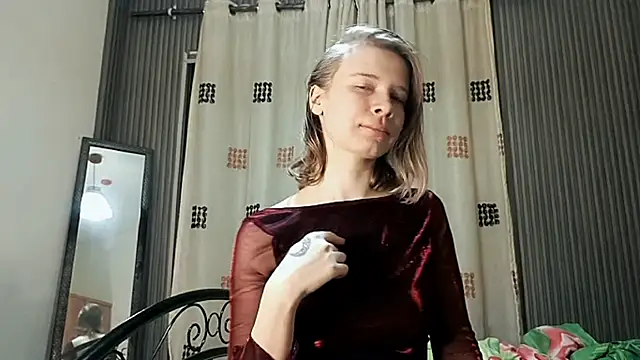 Snapshot of MargaretFairy chatting on October 2025 05:57:02 PM MargaretFairy online show from October 2025 05:57:02 PM