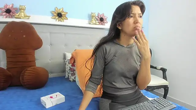tammy sex25 online show from May 2026 11:38:02 AM