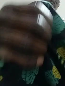 shoodly99 online show from April 2026 03:43:02 AM