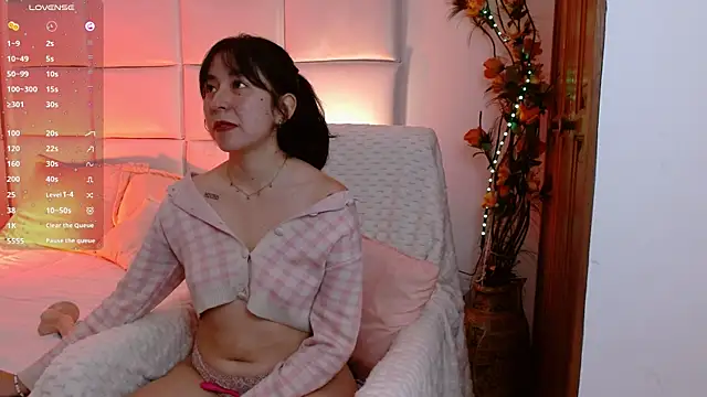 Snapshot of AbigailLady_ chatting on November 2025 12:05:02 PM AbigailLady online show from November 2025 12:05:02 PM