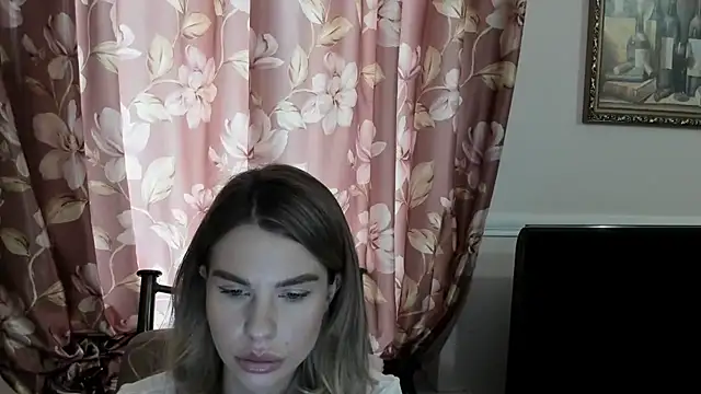 Snapshot of LinaBey chatting on March 2026 10:11:02 AM LinaBey online show from March 2026 10:11:02 AM