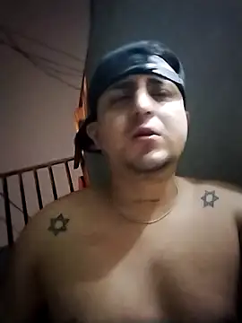 Mrandreuw online show from October 2025 04:57:02 AM