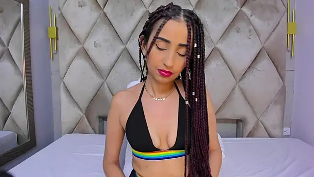 violett rabbit  online show from March 2026 08:05:01 PM