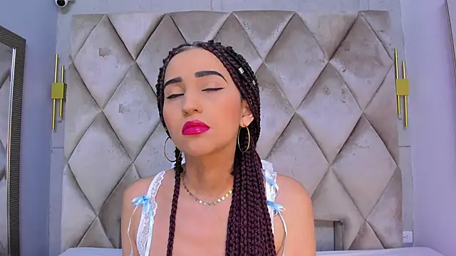 violett rabbit  online show from March 2026 08:15:02 PM