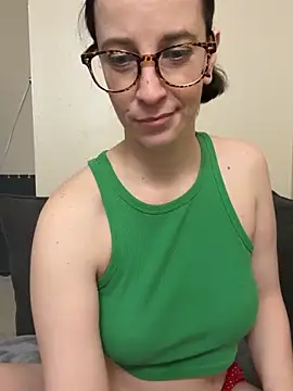 CreamedKitten online show from December 2025 04:22:01 PM