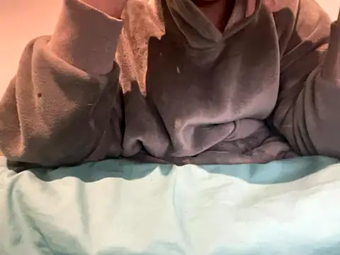 Lenouveau- online show from January 2026 06:11:01 PM