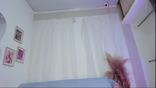 Sweetiee Aurora online show from November 2025 08:20:02 PM